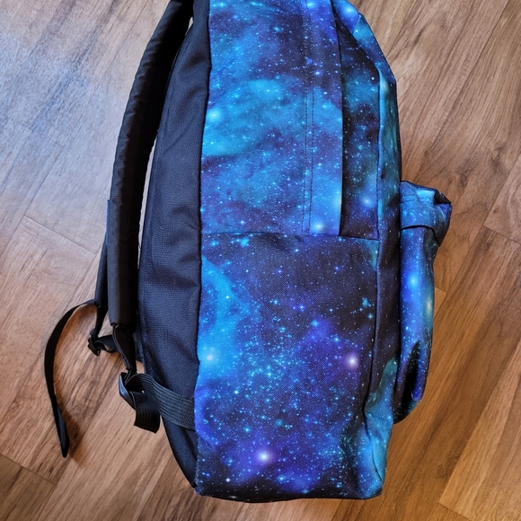 Jansport Backpack - Picture 6 of 7